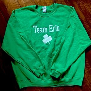 2XL Geen Sweathirt Team Erin ☘️